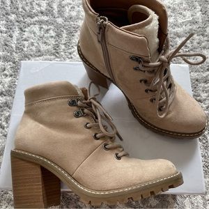 Target combat boots size 6